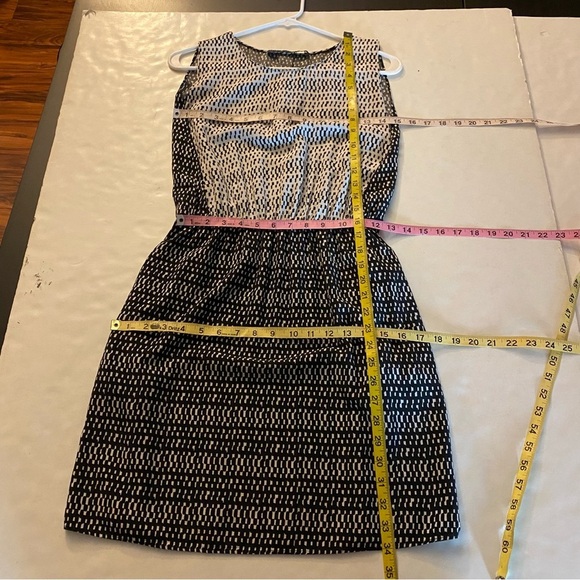 Zara Colorblock Dress Womens Size Small Sleeveless Black White Geometric Pockets - Picture 8 of 9